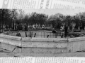 На фото из газеты «Звезда»: парк Победы преображается: идет строительство фонтана