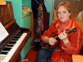 Любимый музыкальный инструмент Елены Винс - домра.