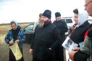 Настоятель Курской Коренной пустыни игумен Вениамин посещает родные места