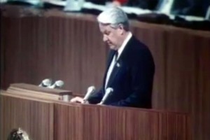 Борис Ельцин на 28 съезде КПСС.
