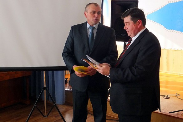 Слова поздравлений сказал глава Малоархангельского района Юрий Маслов.