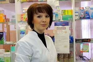 Заведует аптечным пунктом фармацевт Юлия Юрьевна Разоренова.