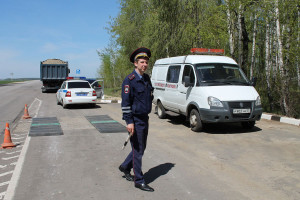 На передвижном посту весового контроля №1 в Малоархангельском районе.