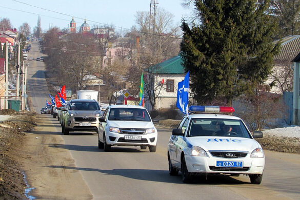 Патриотический автопробег «Крымская весна» в Малоархангельске.