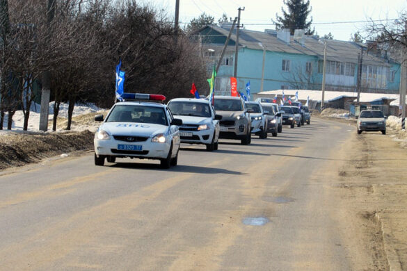 Патриотический автопробег «Крымская весна» в Малоархангельске.