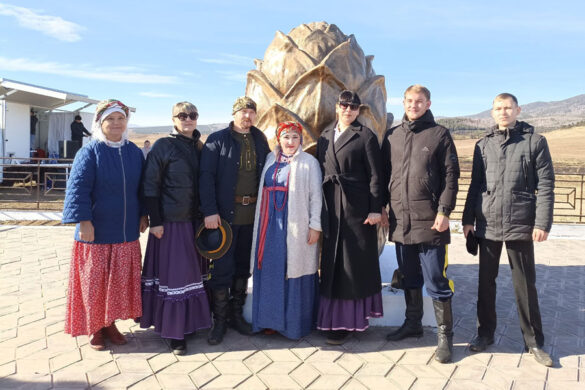 Торжественное открытие памятника кедру в Красночикойском районе 