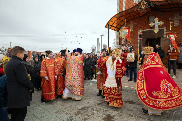 Божественная литургия в храме Архистратига Михаила г. Малоархангельск.